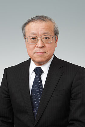 花輪 公雄